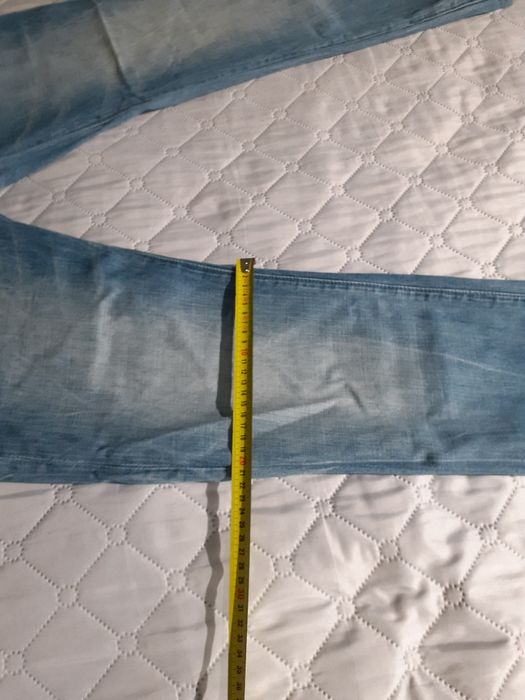 AJ Armani Jeans оригинални дънки в топ състояние