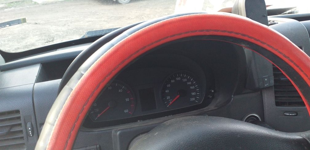 VW бус Crafter .