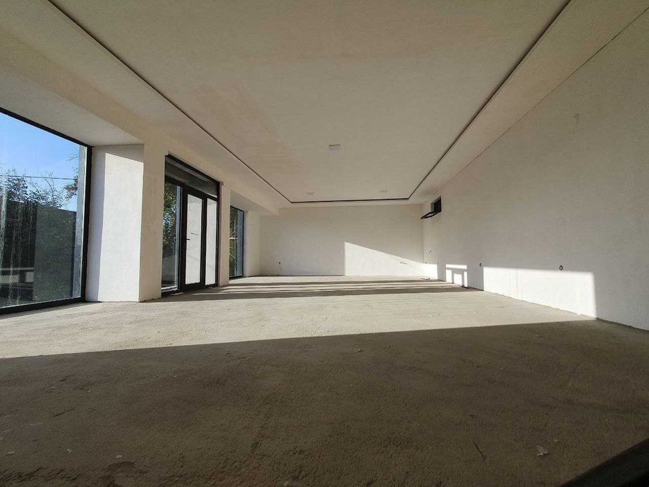 Магазин 164м2 по ул Фархадская томожная за 160000уе торг есть