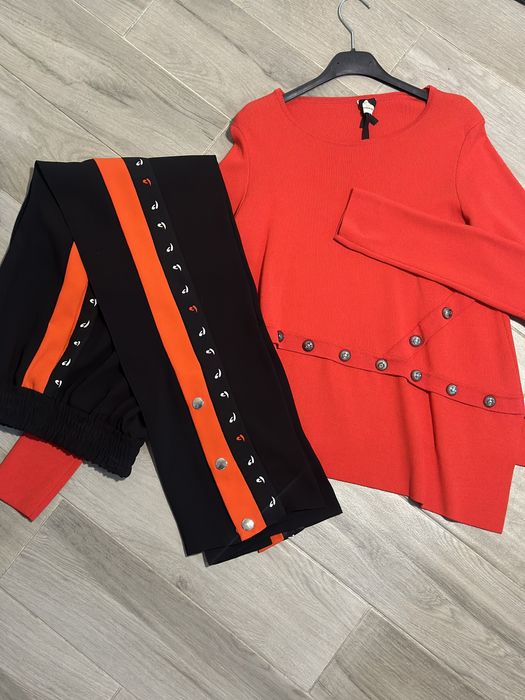 Bluza + pantalon PINKO de La 2240 ron  la 850 ron