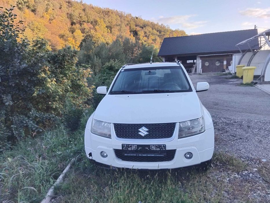 Suzuki Grand Vitara 1.9 diesel 4x4 klima an 2010 recent adusa