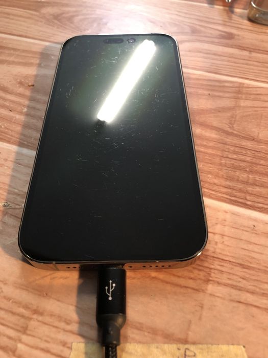 Оригинален дисплей от телефон iPhone 14 pro apple