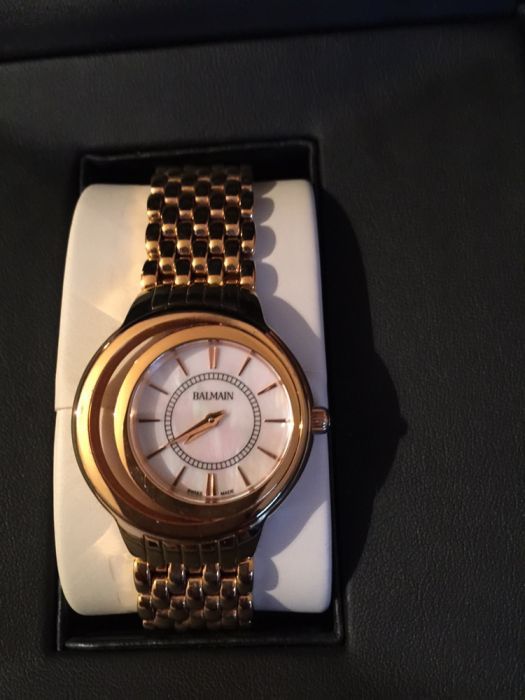 Швейцарски часовник,цена 400 лв.