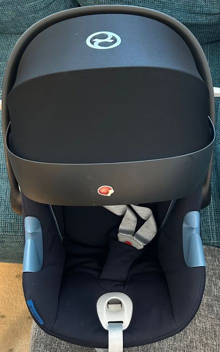 Scoica Cybex Atom M i-size si adaptoare pentru carucior