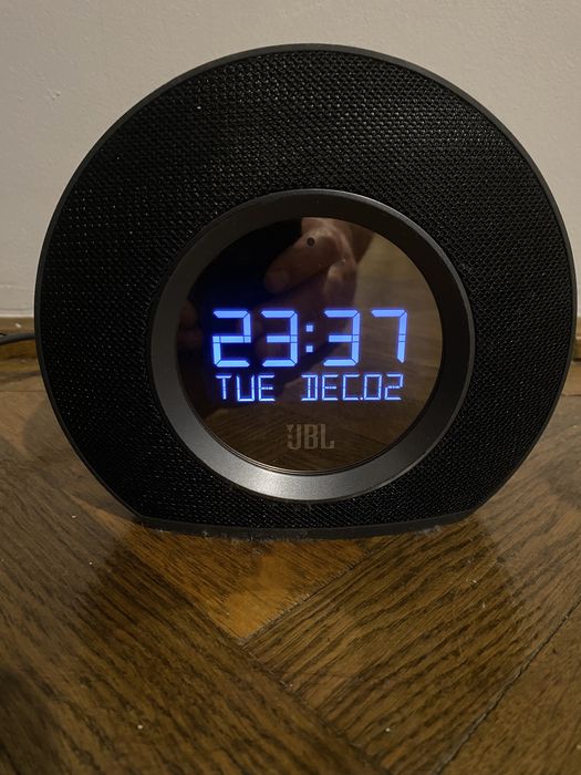 Boxa JBL ,radio, bluetooth , ceas