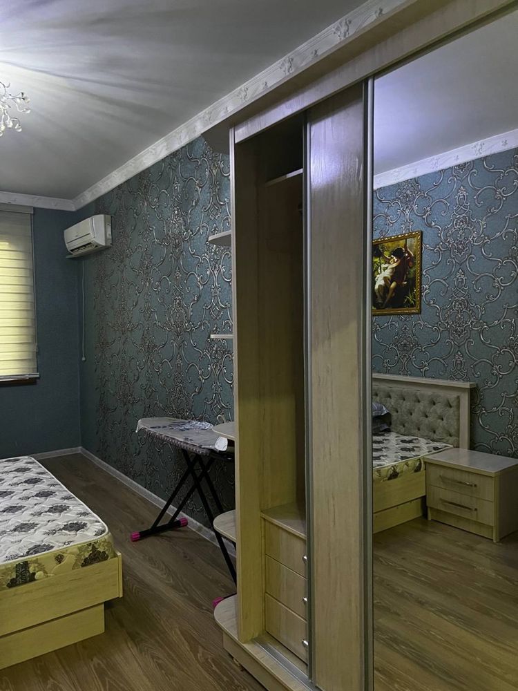 кватира. ижарага берилади. 4 хона + лоджа. 3 этаж. 9 микрараеон.
