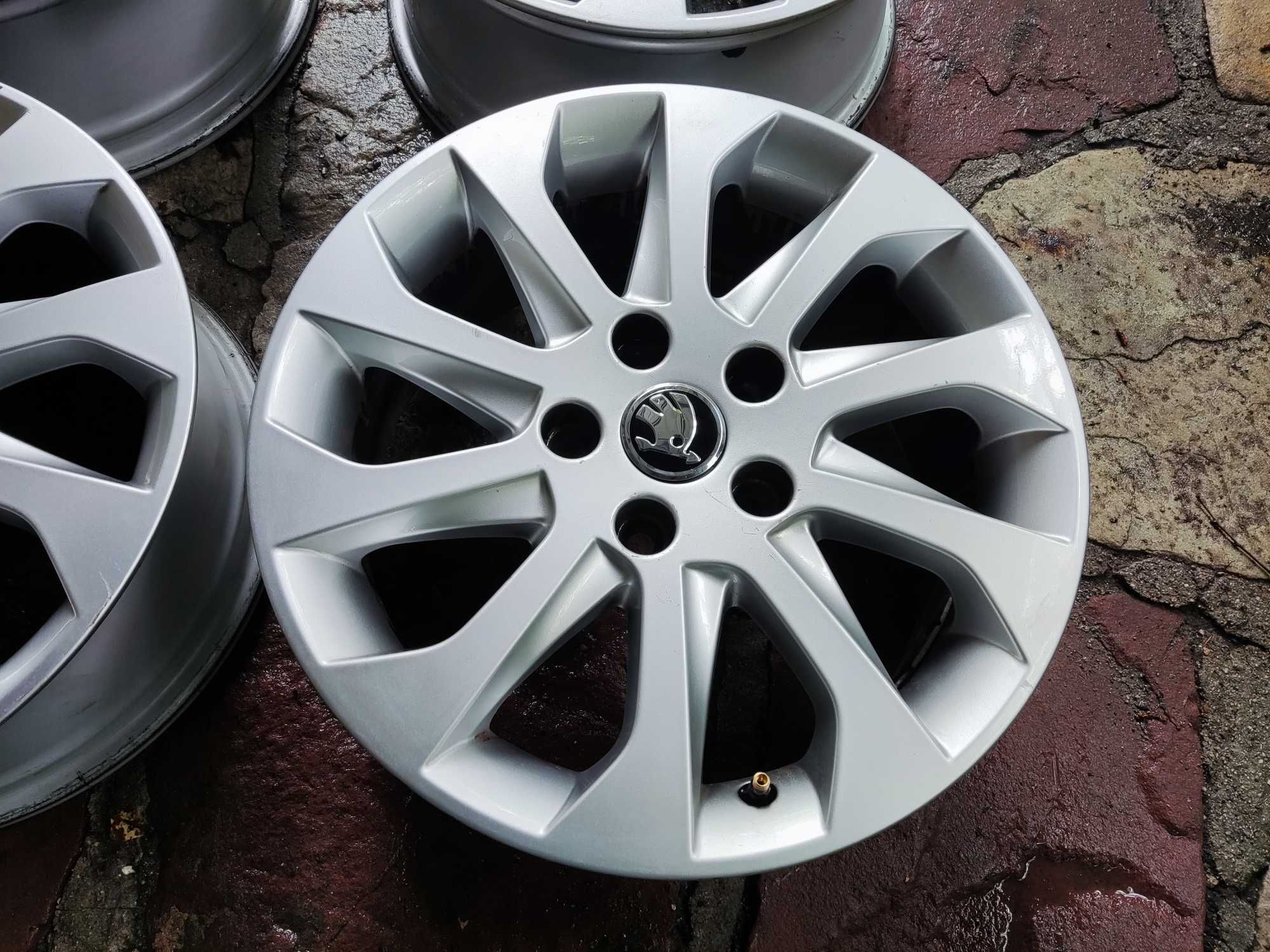 Skoda 5х112 - 16 цола оригинални лети джанти ET46 Шкода 5x112