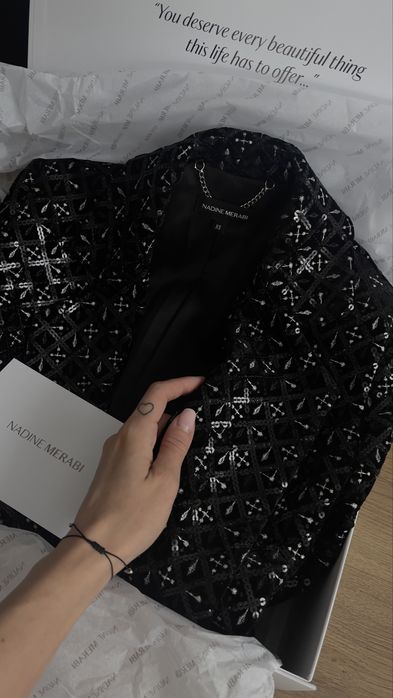 Costum Nadine Merabi XS