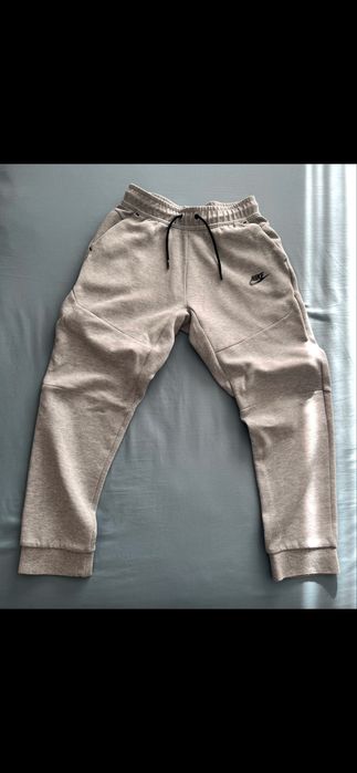 Pantaloni nike tech  fleece