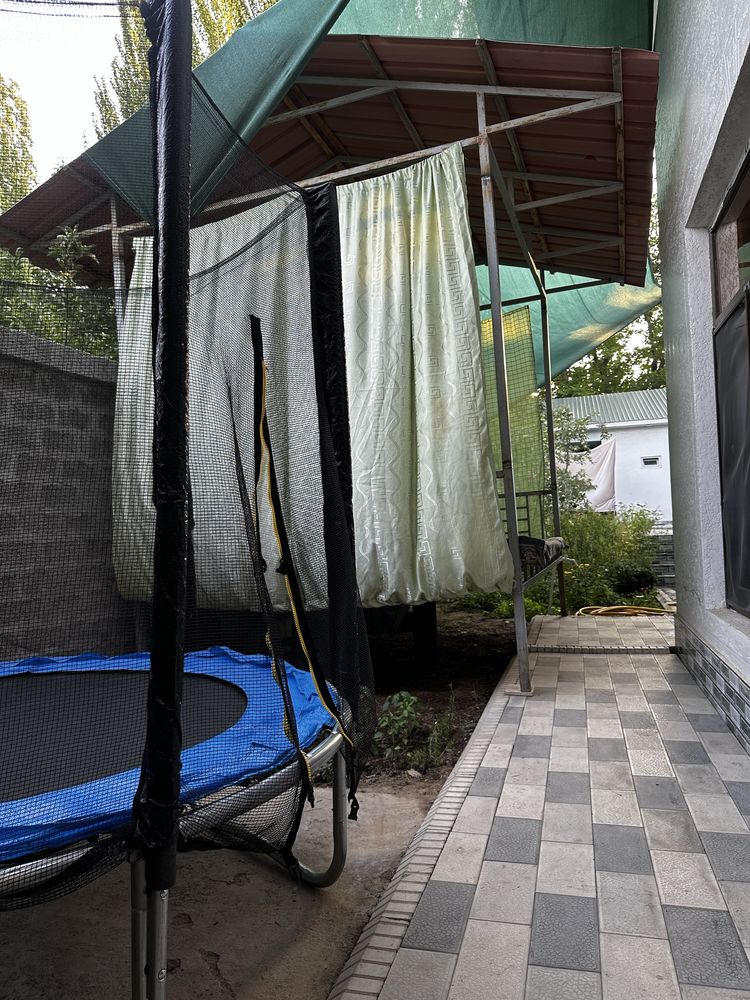 Oqtosh dacha Faqat Oilaviy Quyoshga yaqin