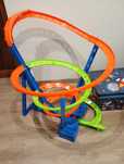 Hot Wheels Action Spiral Speed Crash