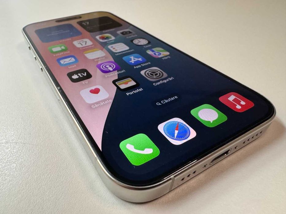  Apple / iPhone 15 Pro / 256 Gb / White / 90% Acumulator