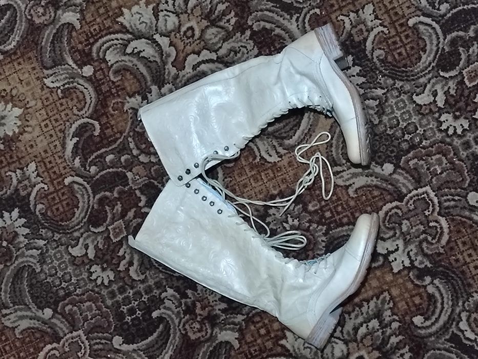 Cizme inalte de femei