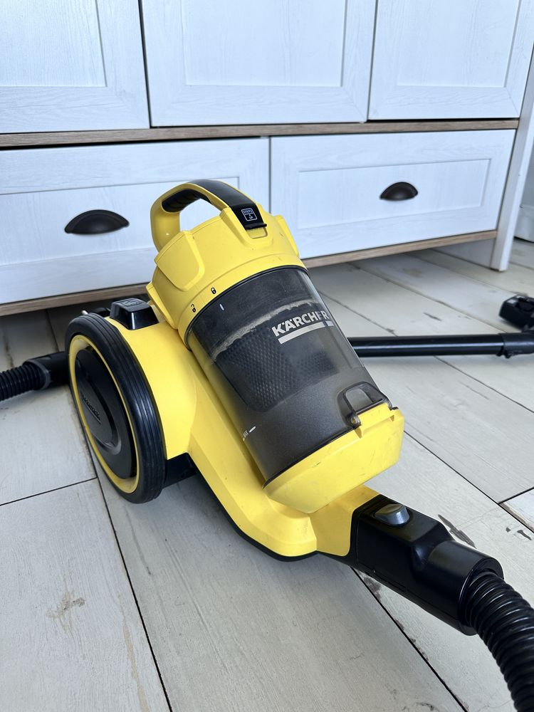 Пылесос karcher VC 3