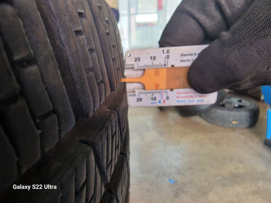 285 40 20 Pirelli 245 45 20 Sport packet