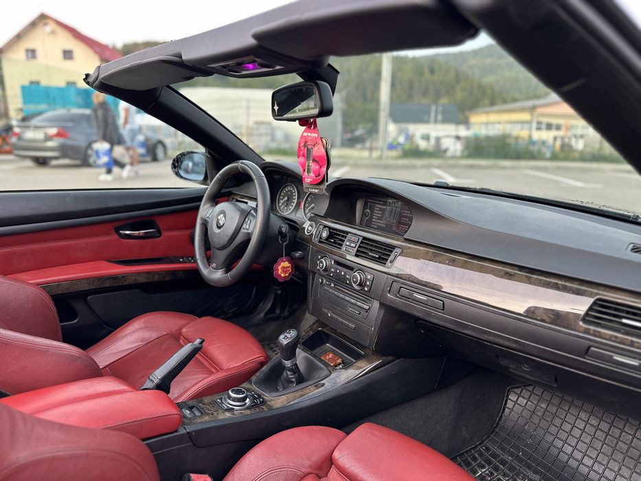 Dezmembrez Bmw E93 2.5 airride