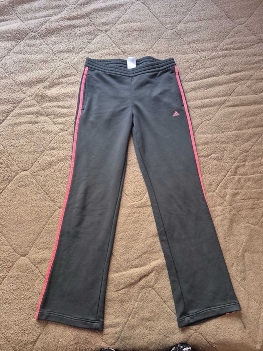 Оригинален дамски екип adidas