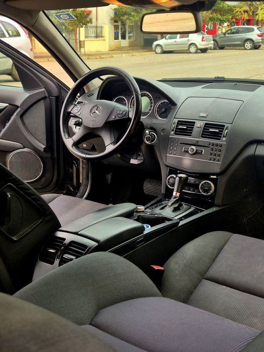 Mercedes C-Class BlueEFFICIENCY 2.2 Diesel – 2011 – înmatriculat RO