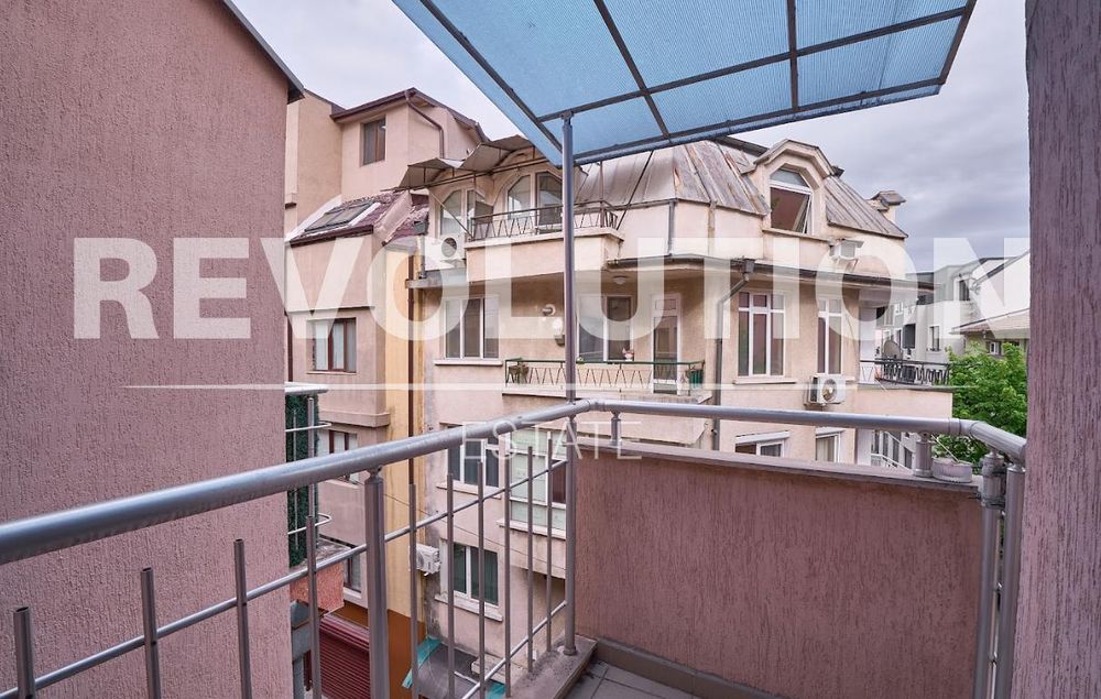 Продава се Двустаен апартамент в Пловдив, Център - 75 кв.м за 1334 €/кв.м - Снимка #11