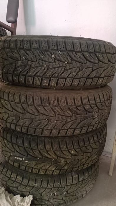 Резина зимняя  р15