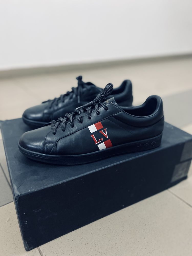 Adidasi Louis Vuitton 43 ( Originali )