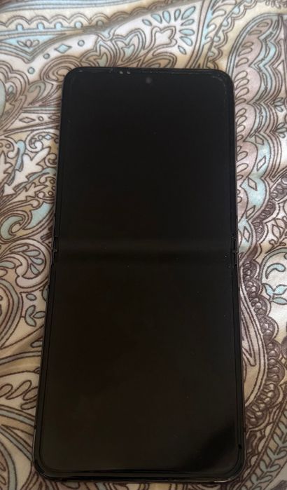 Samsung z flip 5 за части