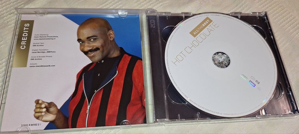 Продавам CD -та, различна музика