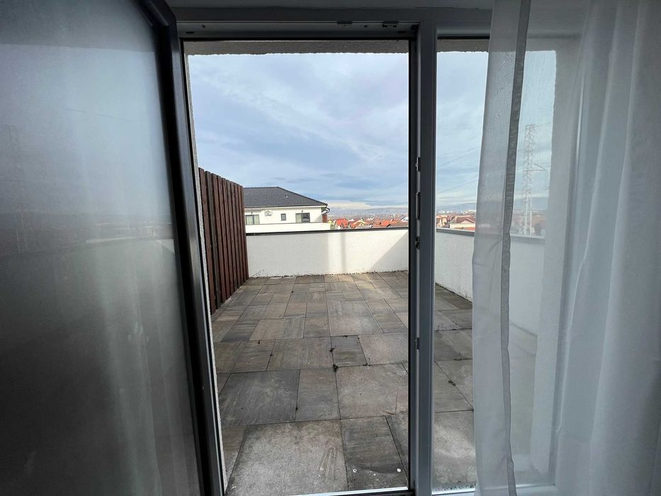 inchiriez apartament 2 camere decomandate 2 terase 2 locuri de parcare