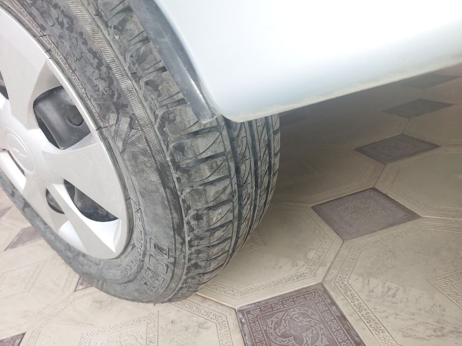 ЛЛада  самара 2115   срочно сотилади