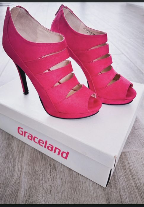 Sandale de la Graceland,