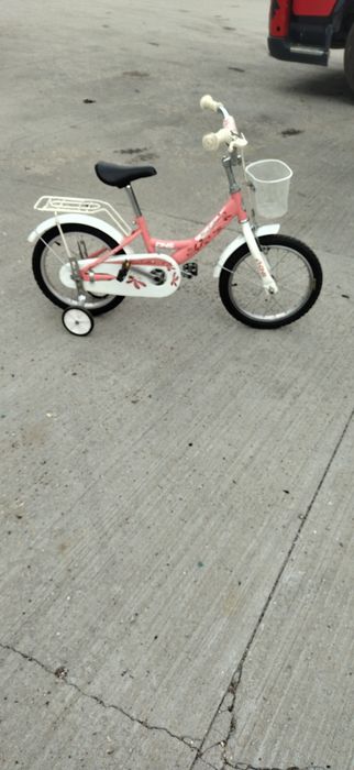 Bicicletă copii cu roți pe 16