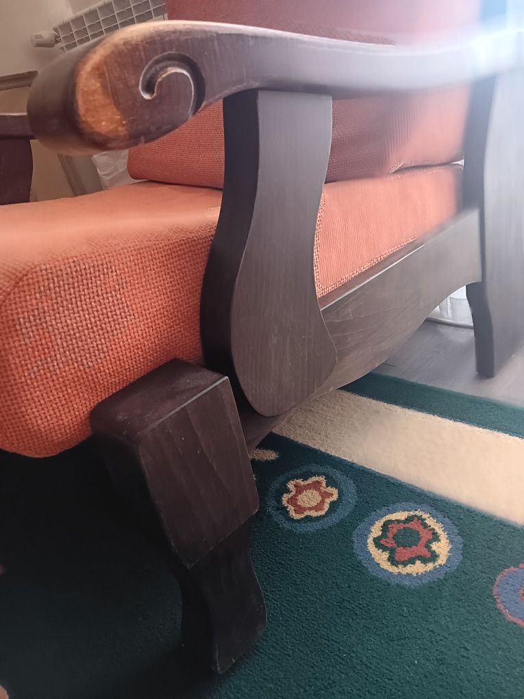 Масивен дървен фотьойл