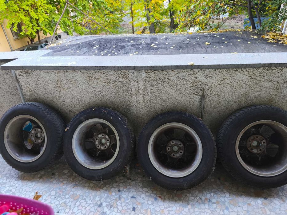 Продавам гуми с джанти