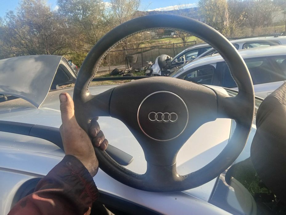 Кожен волан за audi