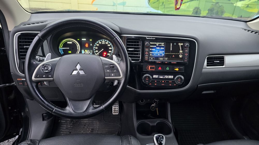 Mitsubishi Outlander PHEV Instyle+