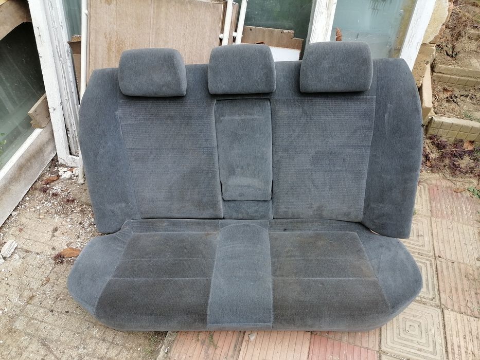 Субару легаси В12 на части