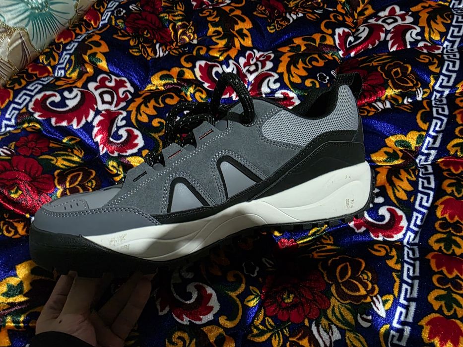 Мужские кроссовки