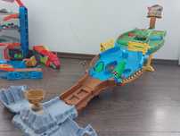 Писта Hot wheels Monster trucks