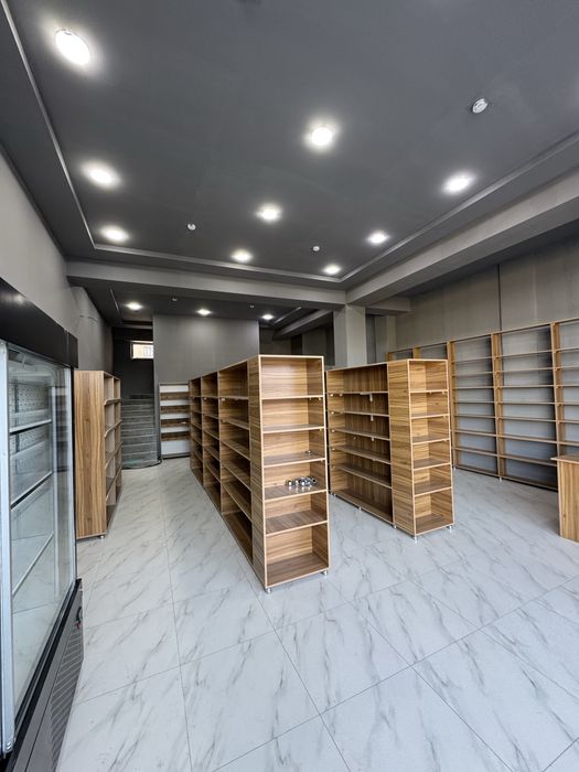 Buyurtma asosida | Do’kon uchun Mebel Vitrina, Stelaj va Polkalar