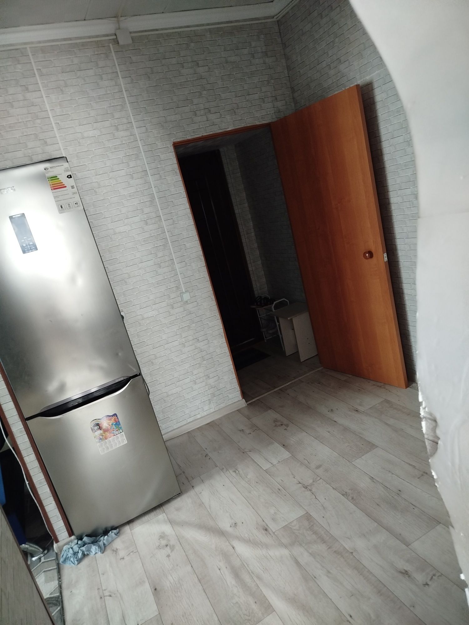 Продам 3-х комнатную квартиру в Западном на 2 этаже,