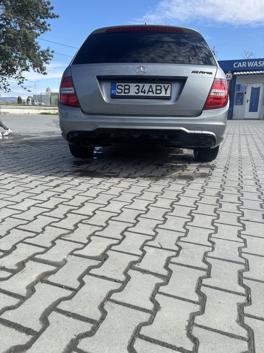 Vand Mercedes C220