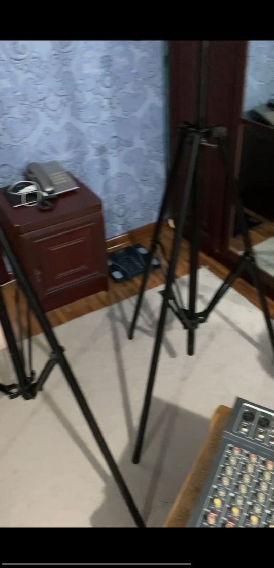 Продаются большие аккустические колонки и усилитель