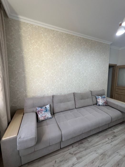 Продаётся  диван