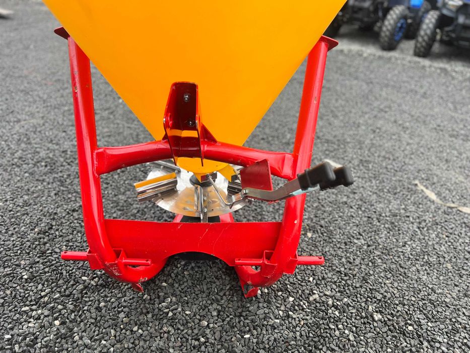 Utilaj imprastiat ingrasamint distribuitor ingrasamint nou Agx 500L