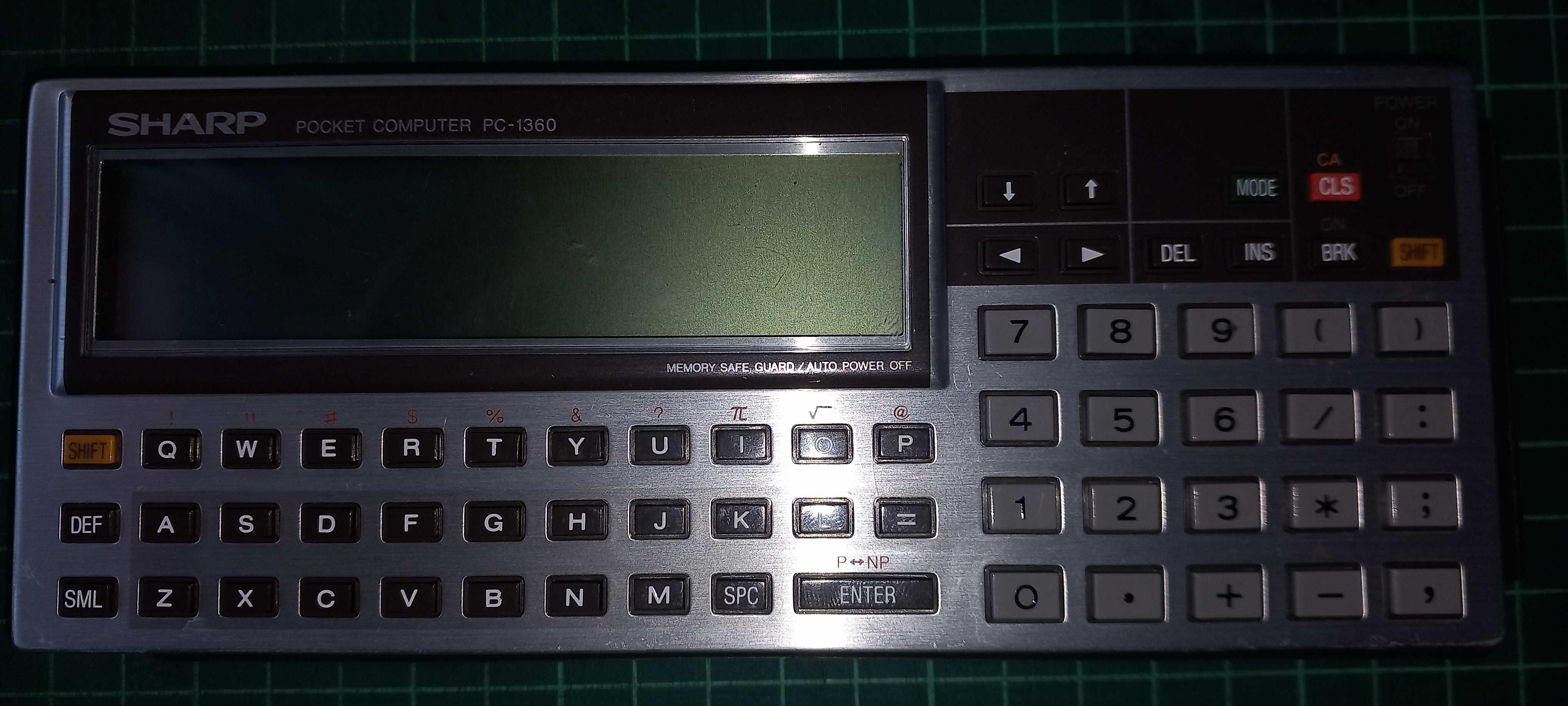 Calculator Vintage Sharp PC-1360 - 1987