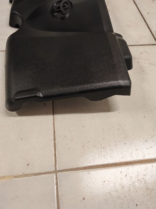 Декоративен капак на двигателя за Тойота РАВ 4, 2019-2025 г.