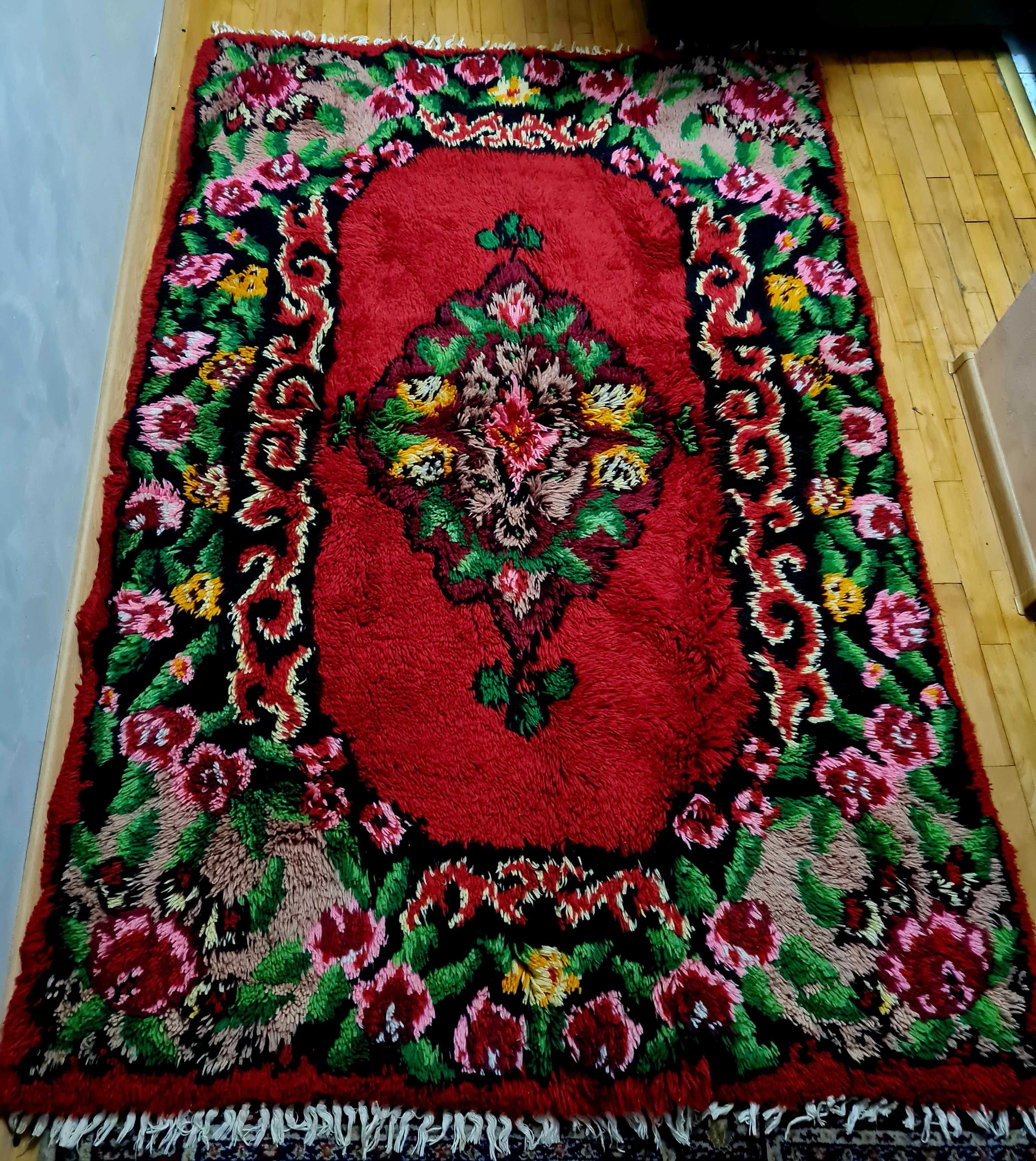 Килим чиста вълна Чипровски. Ръчна изработка.