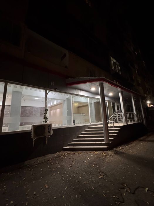 Продается на ЦУМе  ПОМЕЩЕНИЕ  400м 2.