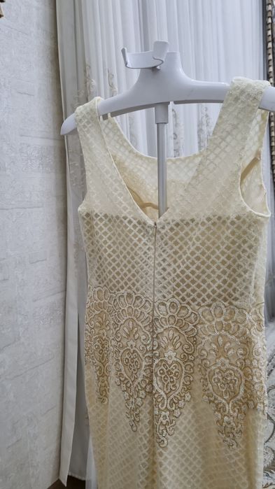 Вечернее платье русалка со шлейфом