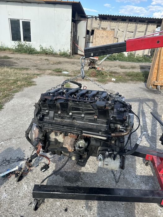 Motor 3.0 M57 BMW Seria 5 E60 E61 530d 218cp bloc fonta complet patrol